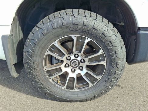 Used 2017 Nissan Titan S image 8