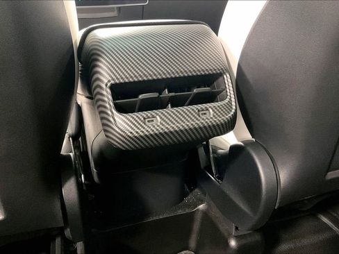 Used 2022 Tesla Model Y Performance image 30