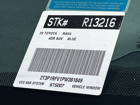 Used 2023 Toyota RAV4 XLE AWD/4WD image 30