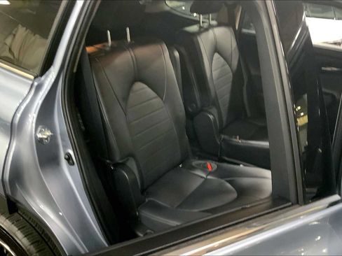 Used 2022 Toyota Highlander XLE AWD/4WD image 20