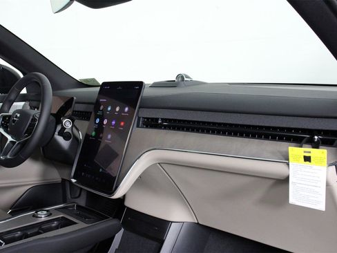 New 2025 Volvo EX90 Ultra image 9