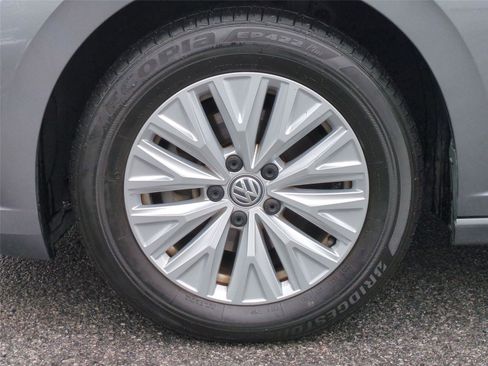 Used 2019 Volkswagen Jetta FWD image 21