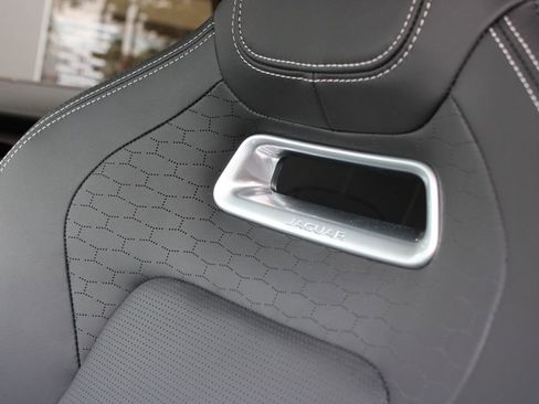 Used 2026 Jaguar F-PACE R-Dynamic S AWD/4WD image 8