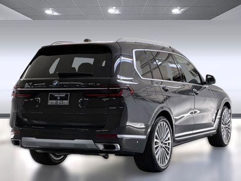 Used 2026 BMW X7 xDrive40i w/ Premium Package image 8