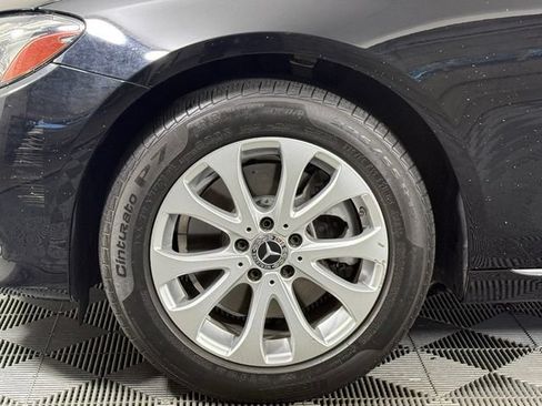 Used 2019 Mercedes-Benz E 300 4MATIC image 13