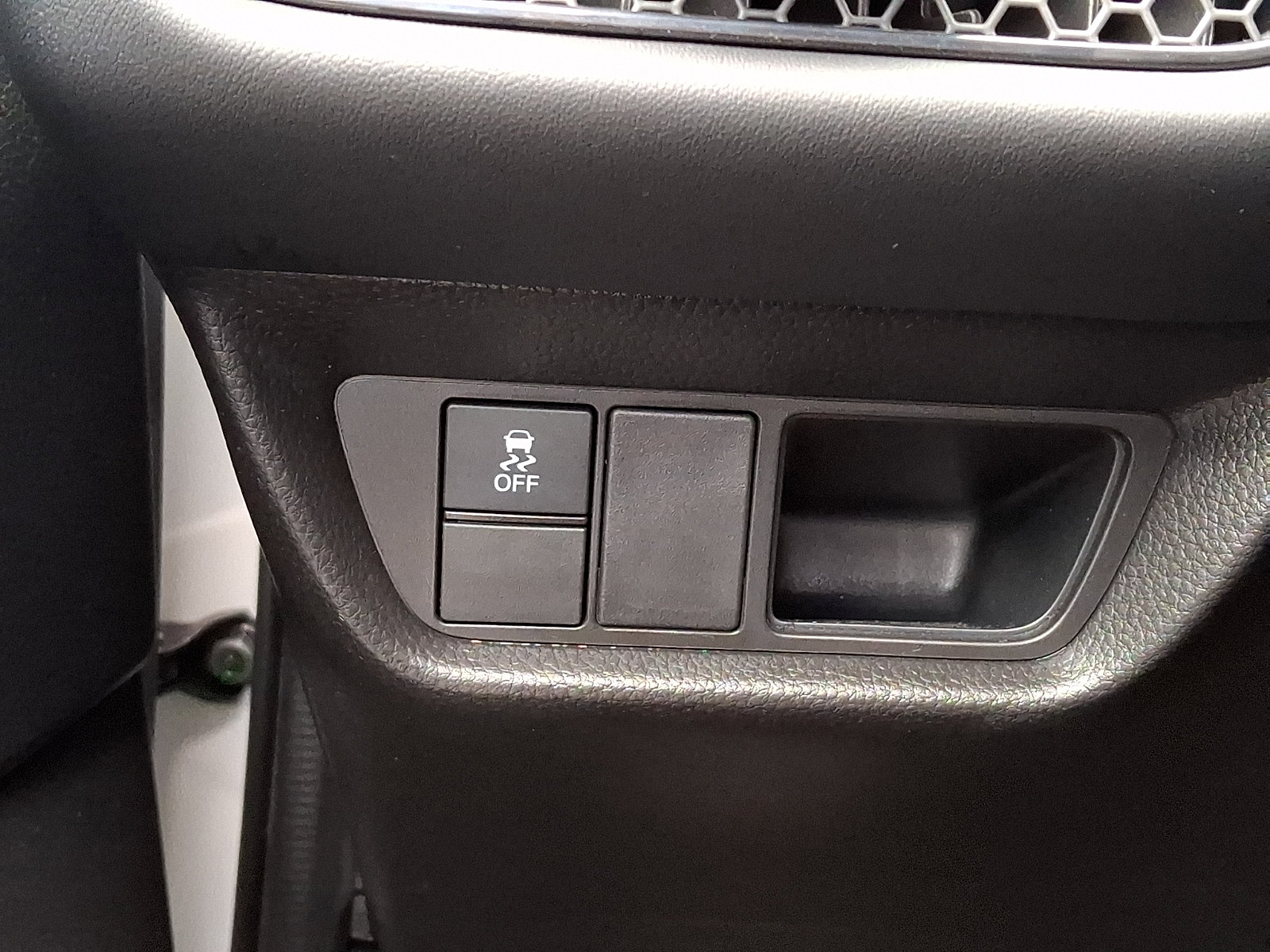 Used 2025 Honda HR-V LX image 25