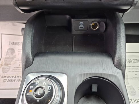 Used 2020 Ford Escape SE image 22