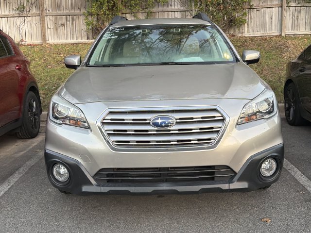 Used 2017 Subaru Outback 2.5i Premium AWD/4WD image 2