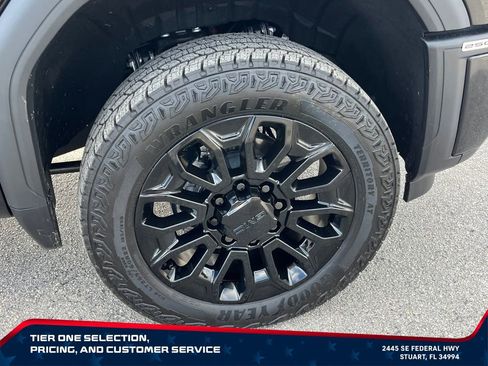 New 2026 GMC Sierra 2500 AT4 w/ AT4 Preferred Package AWD/4WD image 21