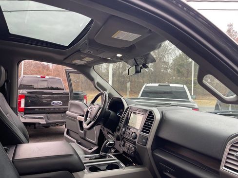 Used 2016 Ford F150 Lariat image 36