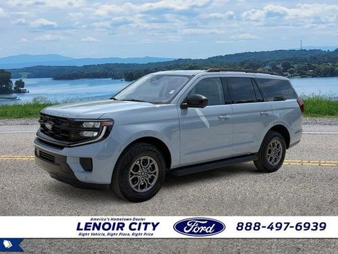 Used 2025 Ford Expedition Active RWD image 7