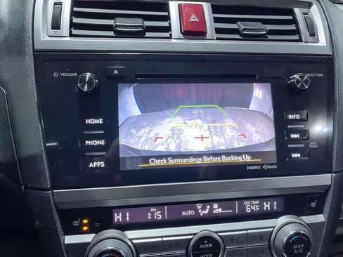 Used 2017 Subaru Outback 2.5i Premium image 15