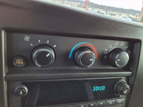 Used 2024 GMC Savana 2500 w/ Driver Convenience Package image 4