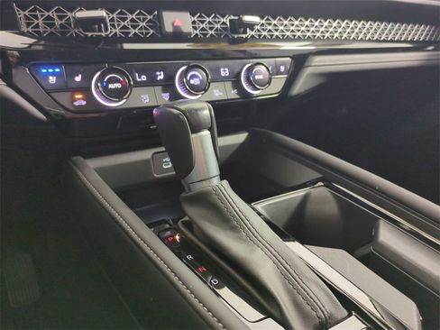 Used 2023 Honda Accord Touring image 20