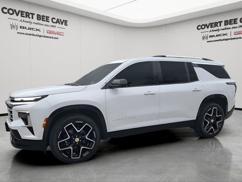 Used 2026 Chevrolet Traverse High Country image 4