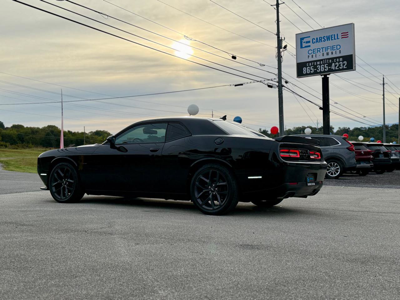Used 2019 Dodge Challenger R/T RWD image 11
