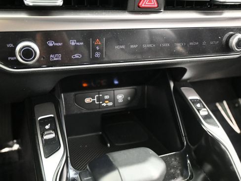 Used 2025 Kia Sorento S w/ Panoramic Sunroof Package FWD image 20