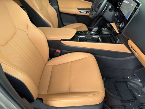 Used 2025 Lexus NX 250 FWD w/ Cold Area Package image 22