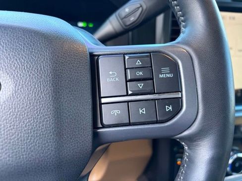 Used 2023 Ford F250 Lariat w/ Chrome Package image 22