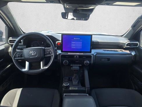 Used 2024 Toyota Tacoma TRD Off-Road AWD/4WD image 15