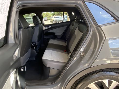 Certified 2024 Volkswagen ID.4 2WD image 37