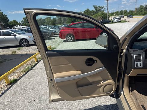 Used 2008 Chevrolet Equinox LTZ FWD image 9