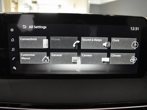 Certified 2025 Nissan Kicks SR image 21