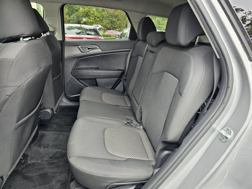 Used 2023 Kia Sportage LX FWD image 15
