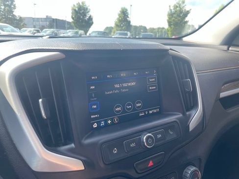 Used 2020 GMC Terrain SLE w/ Elevation Edition FWD image 15