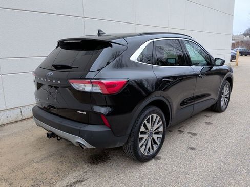 Used 2022 Ford Escape Titanium w/ Class II Trailer Tow Package image 7