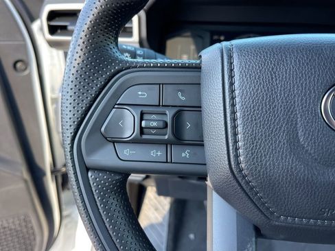 New 2026 Toyota Tacoma SR5 image 17