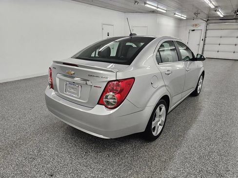 Used 2015 Chevrolet Sonic LTZ FWD image 4