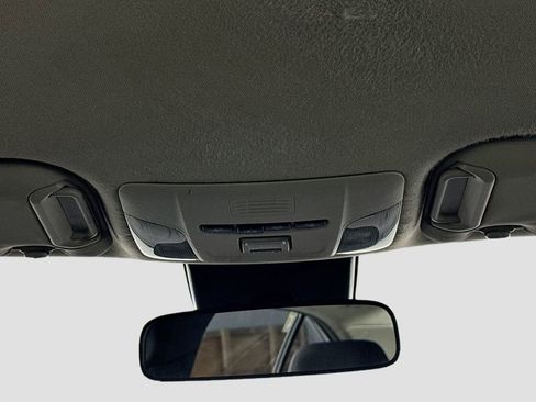 Used 2022 Toyota Corolla LE image 19