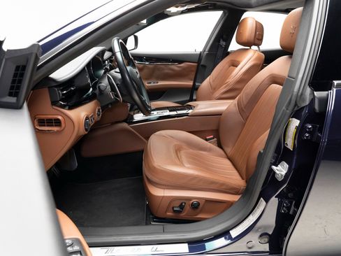 Used 2015 Maserati Quattroporte S Q4 AWD/4WD image 15