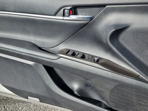 Used 2023 Toyota Camry XSE image 8