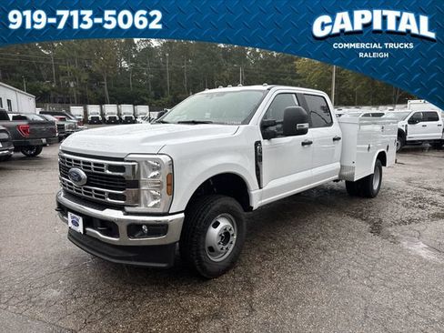 New 2026 Ford F350 XL w/ XL Chrome Package image 4