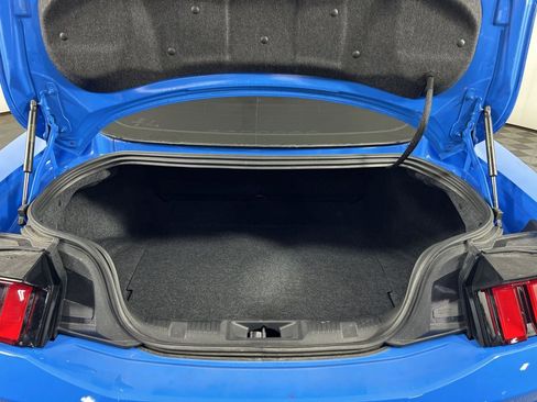 Used 2025 Ford Mustang Coupe image 7