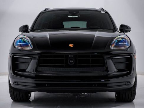 New 2026 Porsche Macan image 6