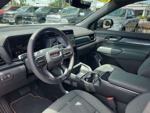 Used 2026 GMC Terrain AT4 w/ Convenience Package III AWD/4WD image 18