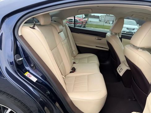 Used 2017 Lexus ES 350 FWD image 13