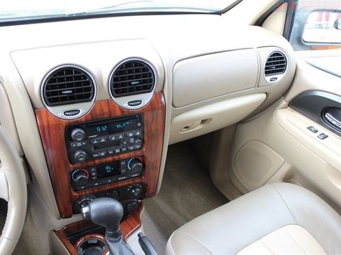 Used 2004 GMC Envoy SLT AWD/4WD image 8