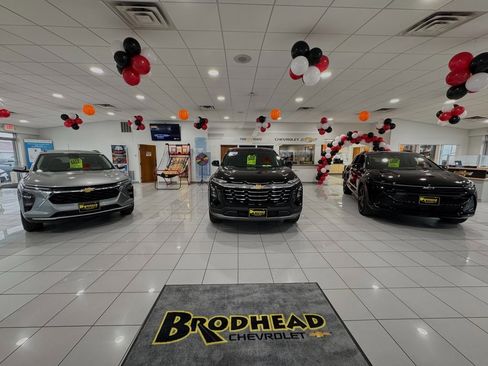 Used 2022 Ford Explorer ST w/ ST Street Pack image 33