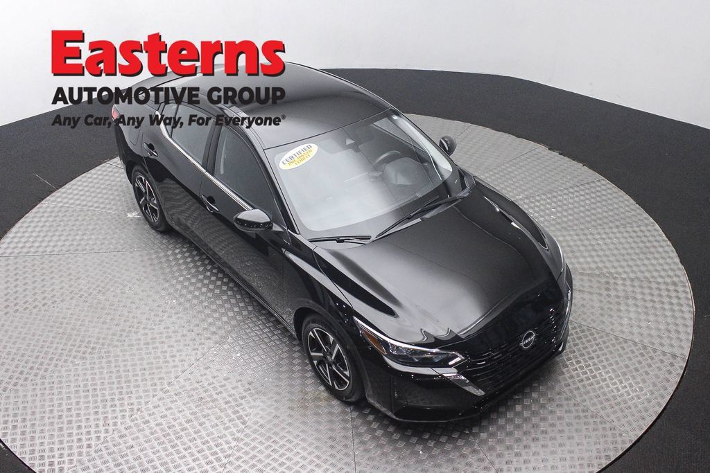Used 2024 Nissan Sentra SV FWD image 3