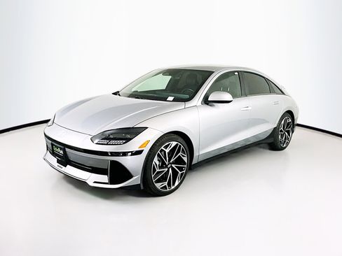 Used 2024 Hyundai Ioniq 6 SEL RWD image 3