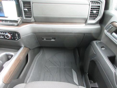 Certified 2023 Chevrolet Silverado 1500 RST w/ LPO, Dark Essentials Package AWD/4WD image 18