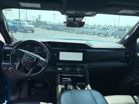 Used 2023 GMC Sierra 1500 AT4X AWD/4WD image 9