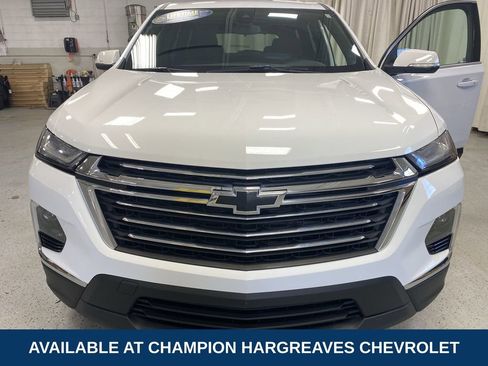 Used 2023 Chevrolet Traverse LT image 39