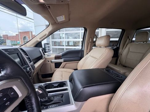 Used 2017 Ford F150 Lariat w/ Equipment Group 501A Mid RWD image 23