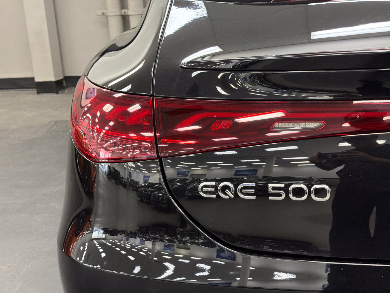 Used 2023 Mercedes-Benz EQE 500 4MATIC Sedan image 14