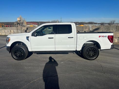 Used 2021 Ford F150 XLT w/ Equipment Group 301A Mid image 4
